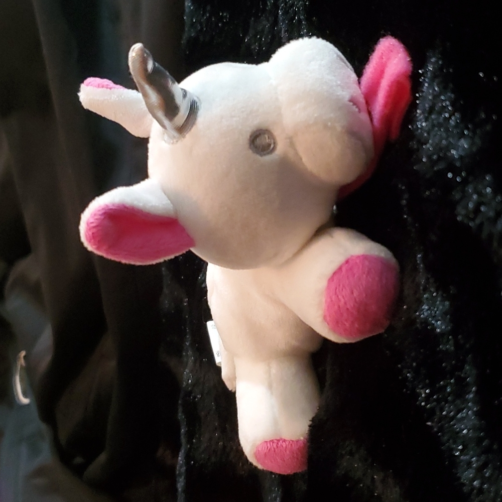 LE BEBE Favorite Unicorn Plush Pacifier Holder Girl Pink-0-18 mo